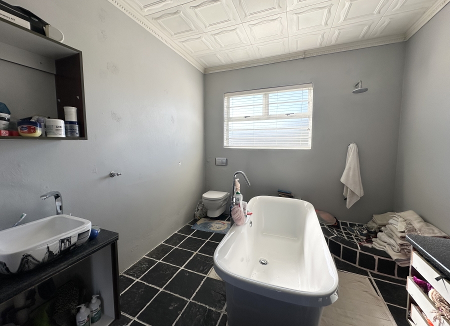 3 Bedroom Property for Sale in Southernwood Eastern Cape